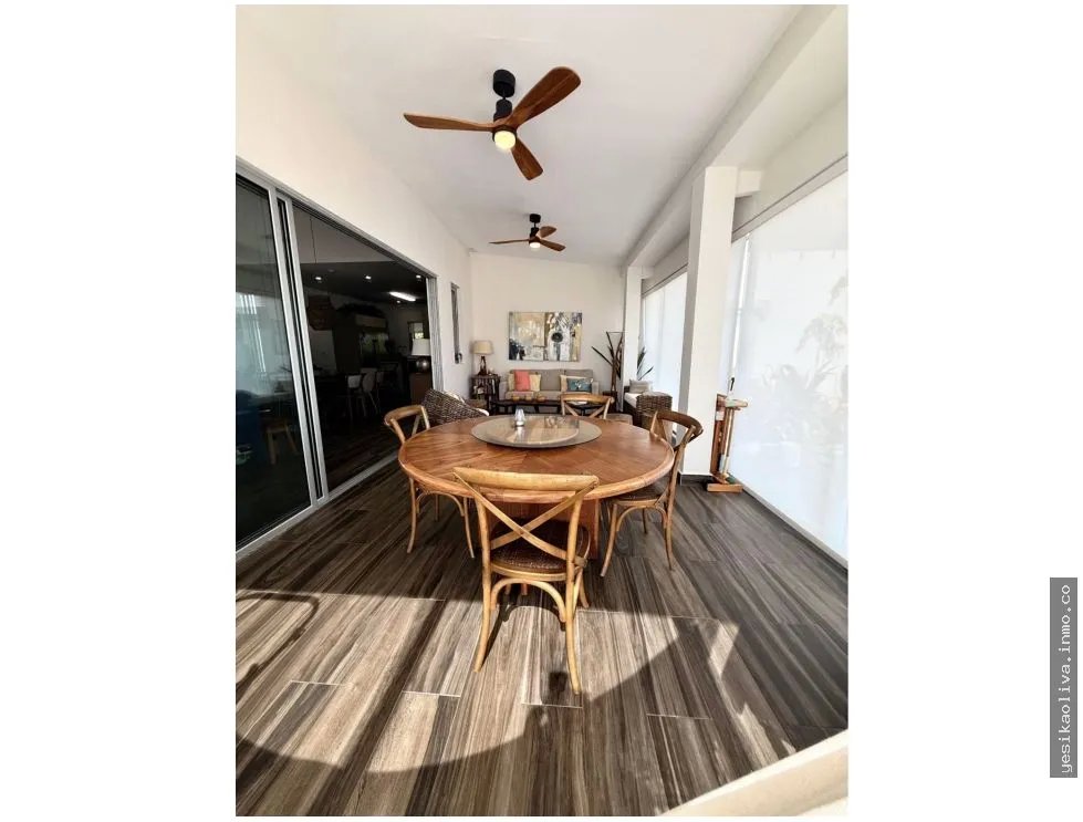 Venta de residencia en Punta Barco, San Carlos