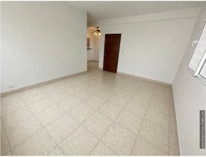 Alquiler de apartamento semi amoblado en La Cresta