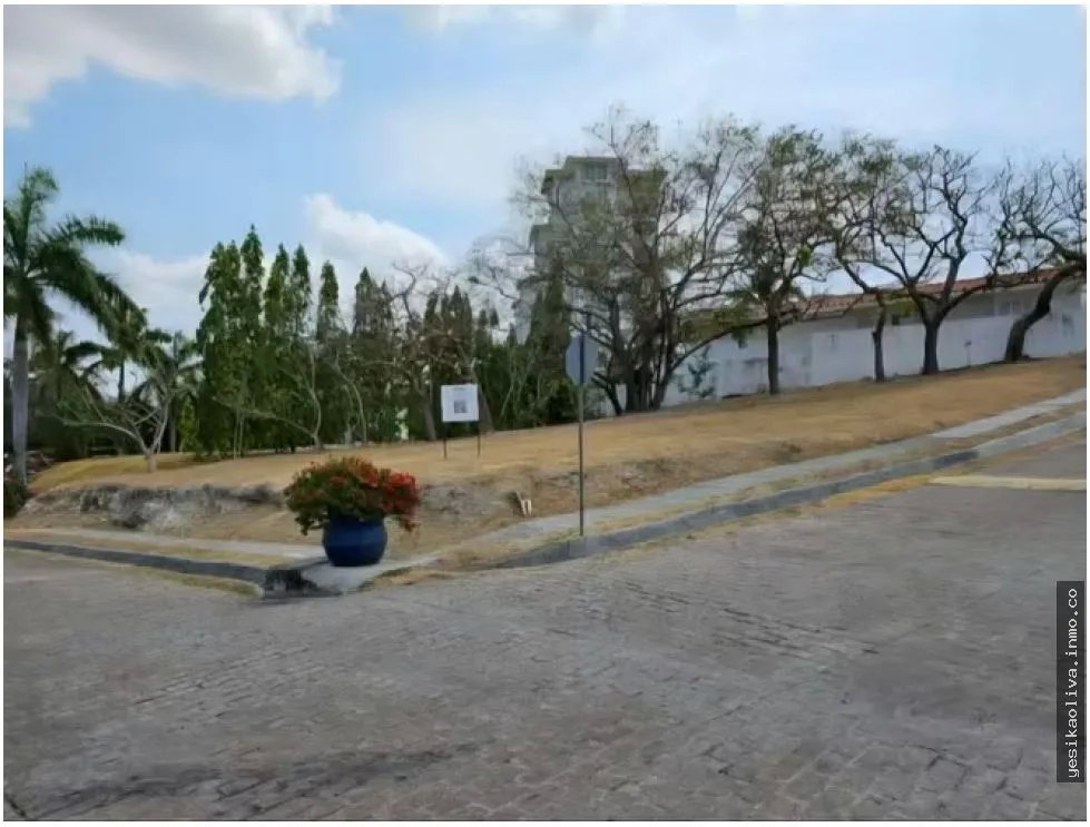 Venta de terreno en Punta Barco