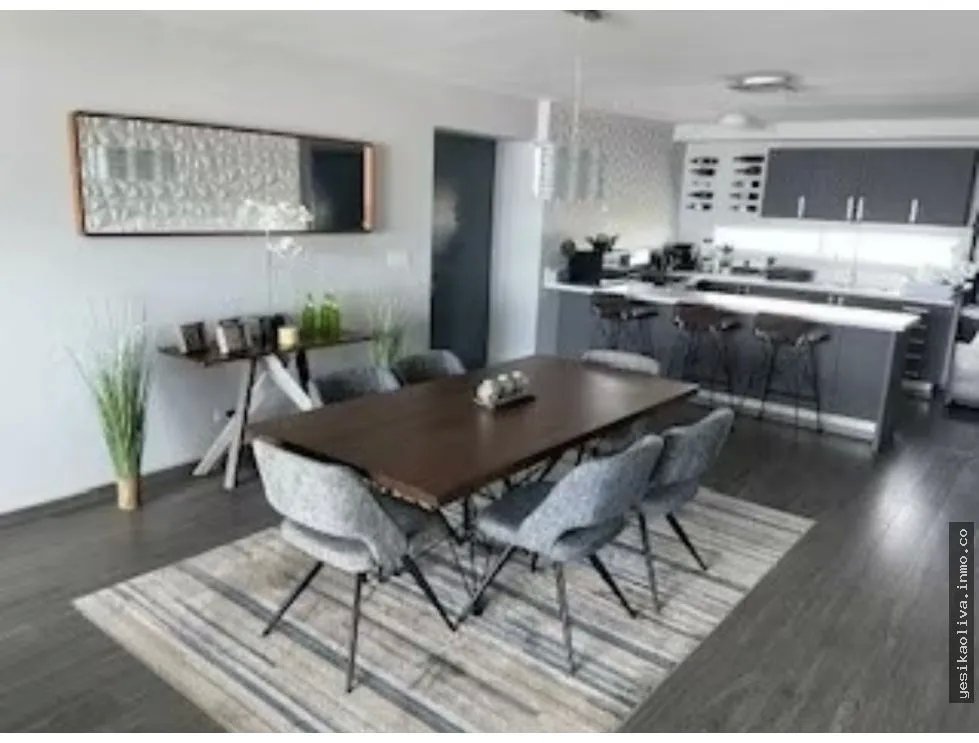 Sale of Oceanfront Apartment in Coco del Mar