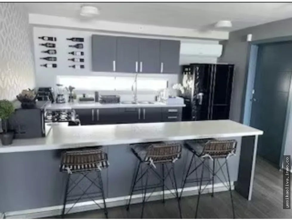 Sale of Oceanfront Apartment in Coco del Mar