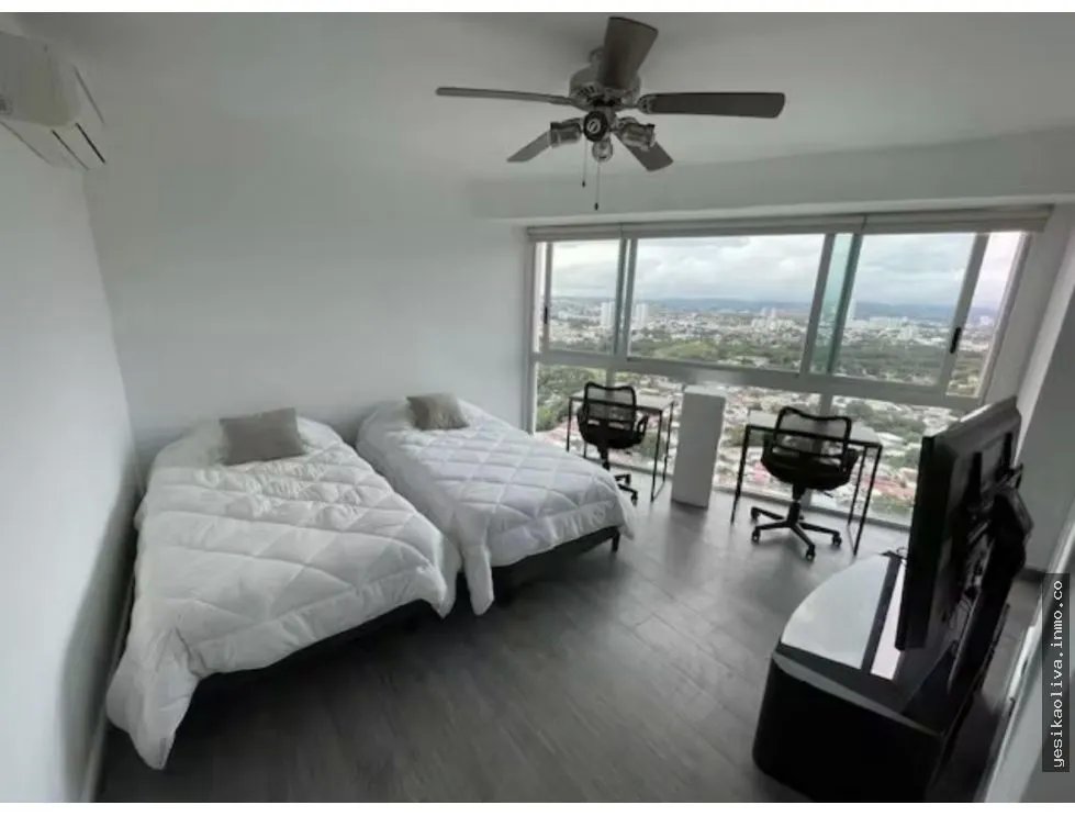 Sale of Oceanfront Apartment in Coco del Mar