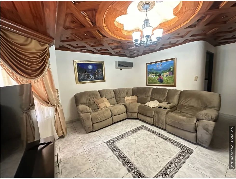 Venta de Casa amoblada en Las Cumbres