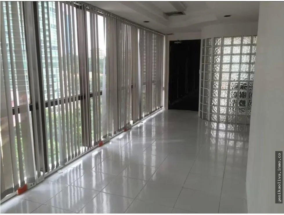 Office for Rent Avenida Balboa