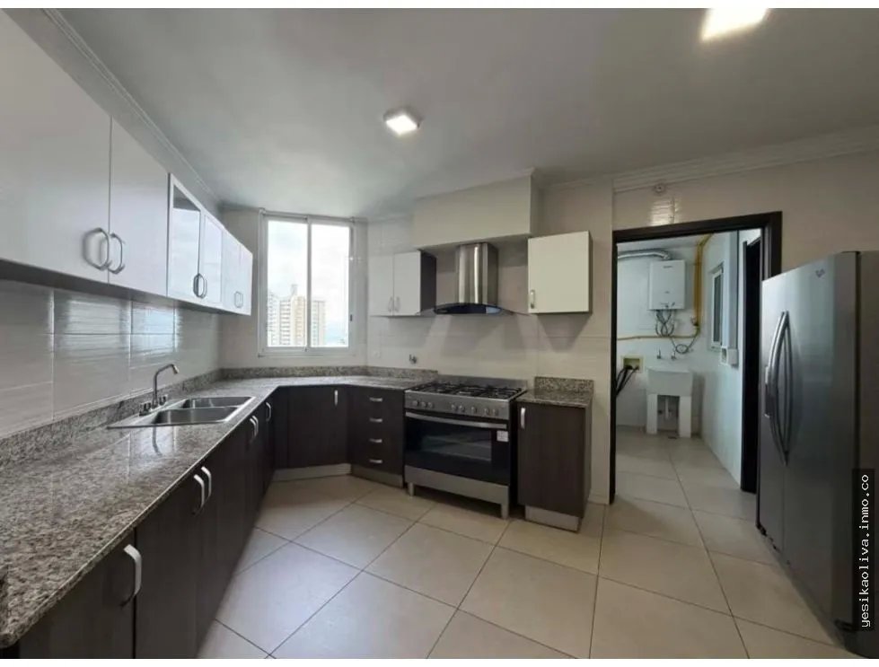 Venta de Apartamento Amoblado Costa del Este
