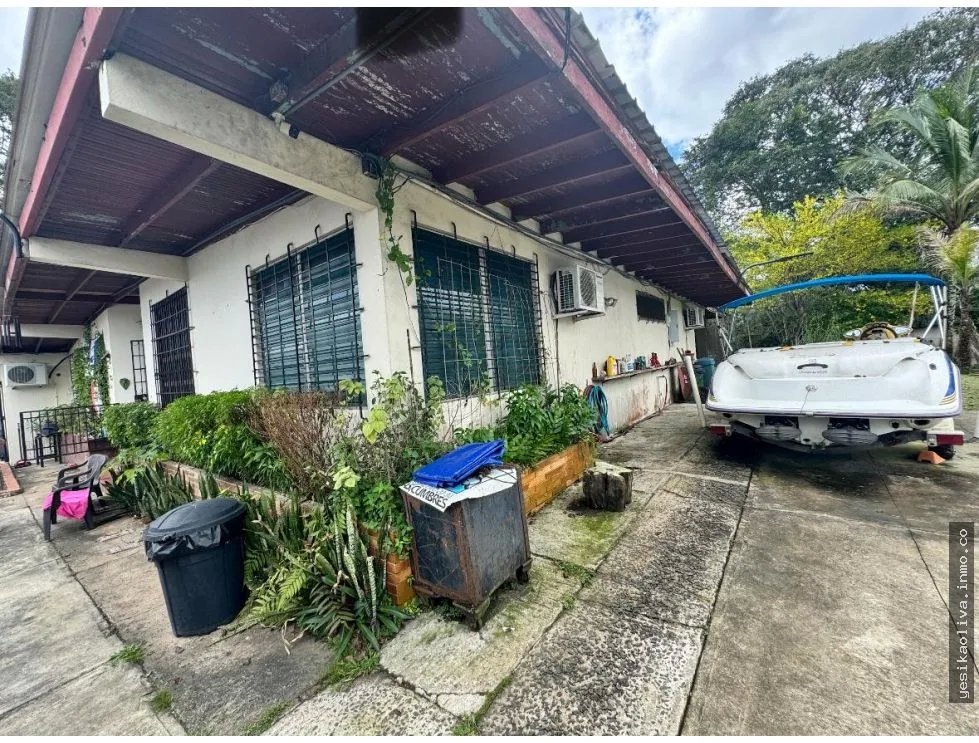 Venta de Residencia con potencial comercial en Las Cumbres
