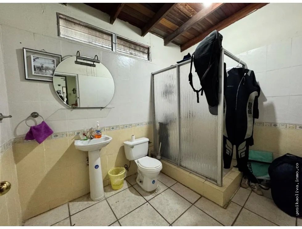 Venta de Residencia con potencial comercial en Las Cumbres