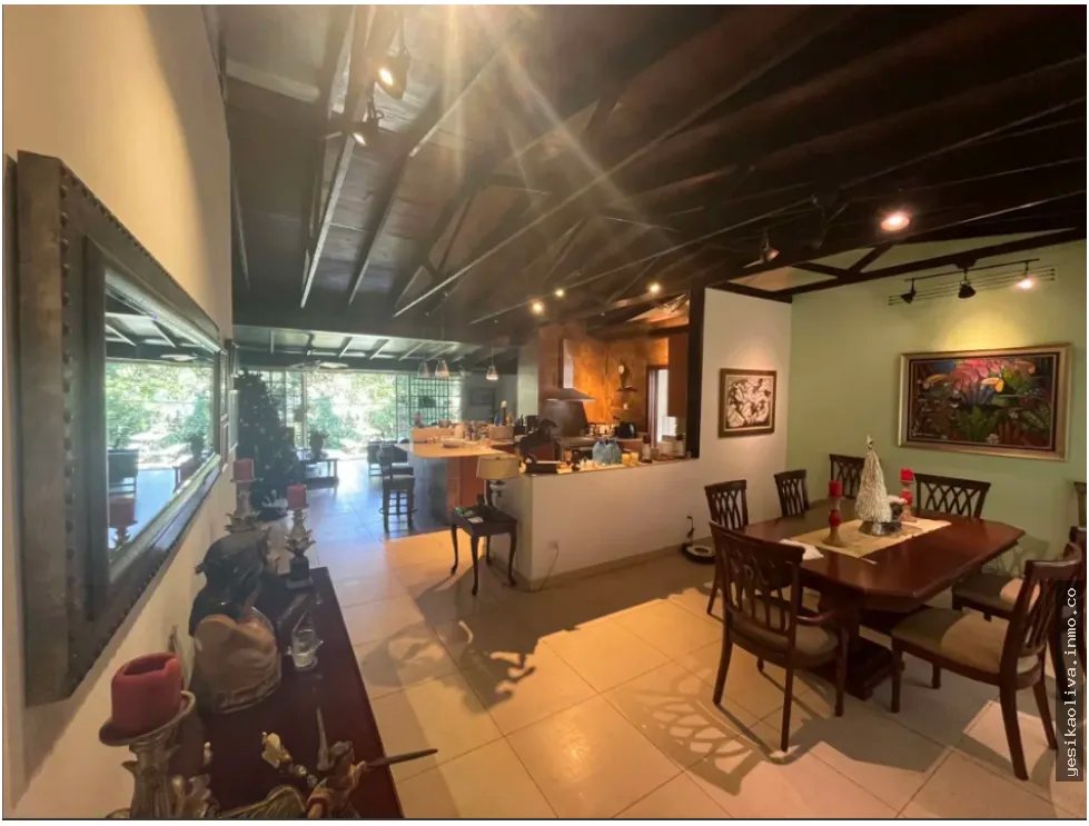 Venta de Residencia Llanos de Curundú