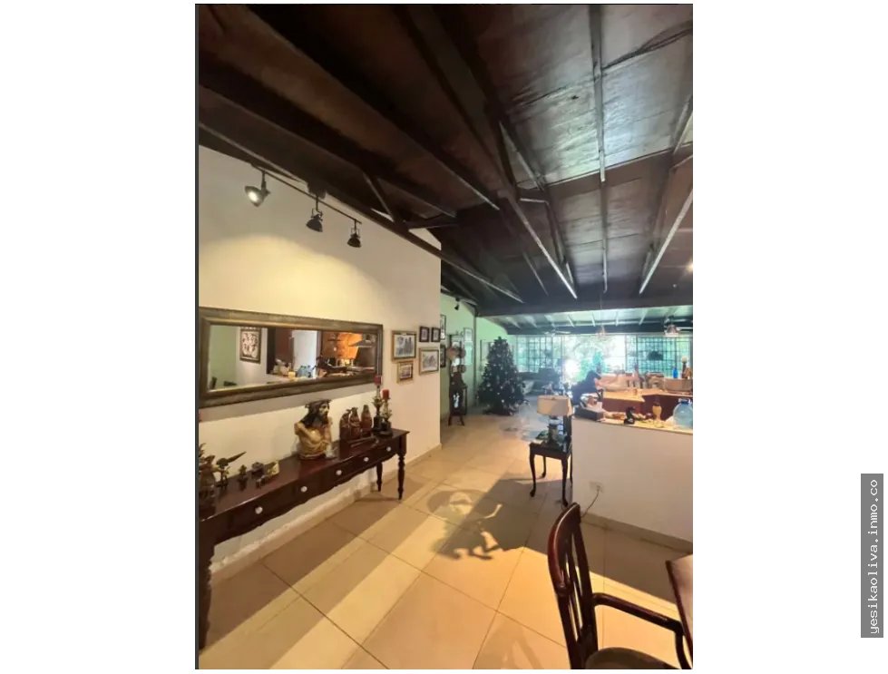 Venta de Residencia Llanos de Curundú