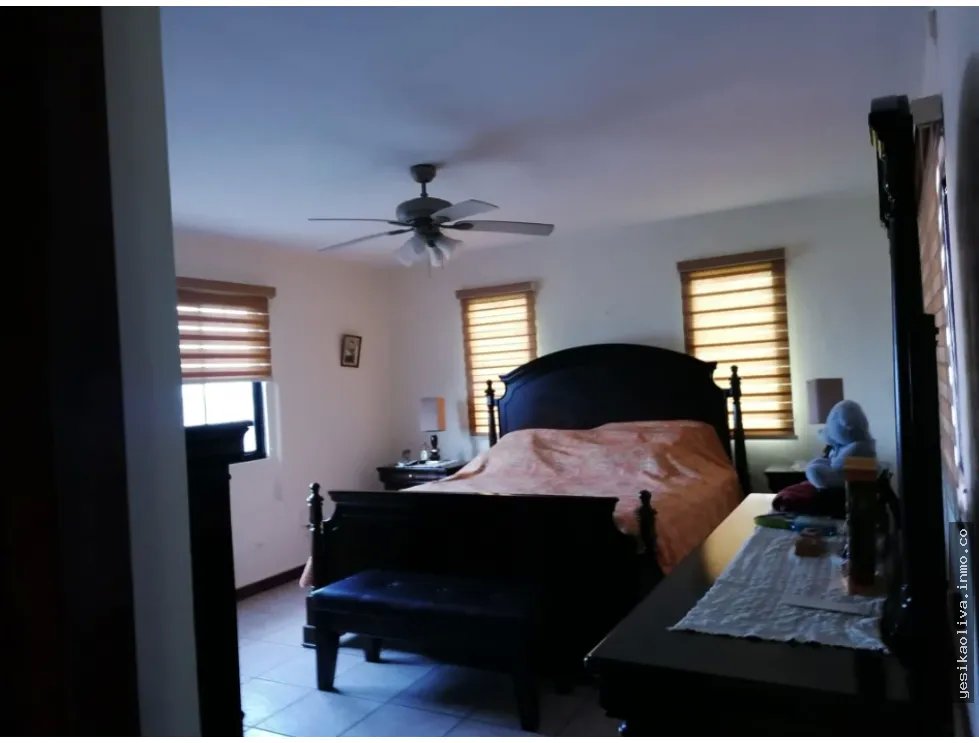 Venta de Residencia Villa Lucre
