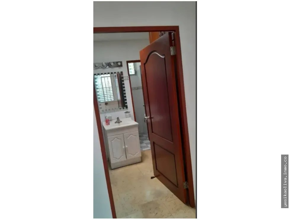 Venta de Residencia Las Cumbres