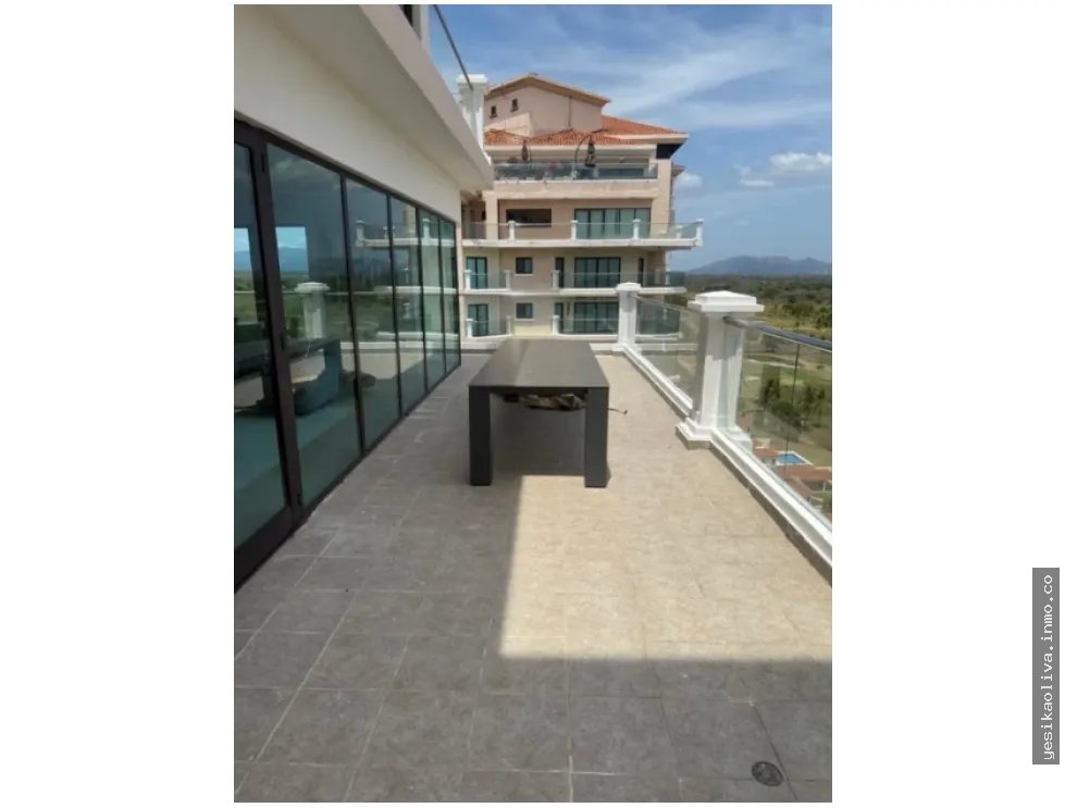 Venta de Apartamento (PentHouse) San Carlos