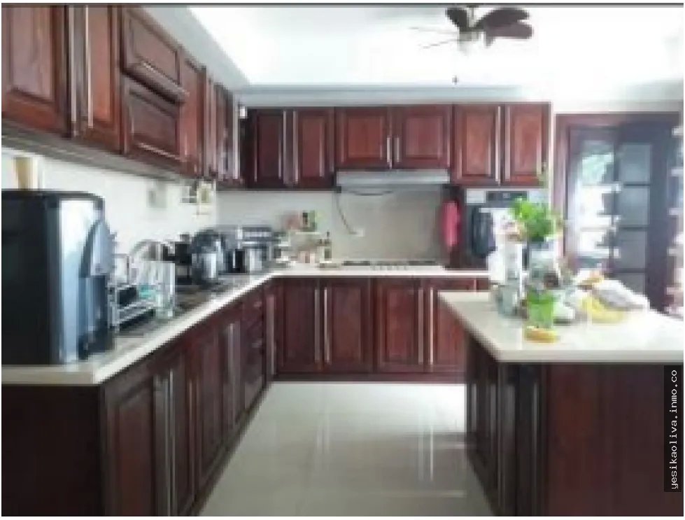 Venta de Residencia Altos del Golf