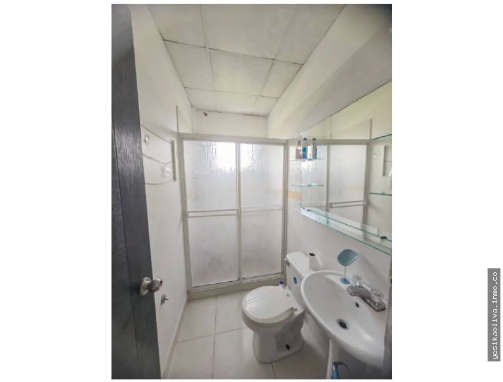 Venta de Apartamento Las Acacias/ Amoblado