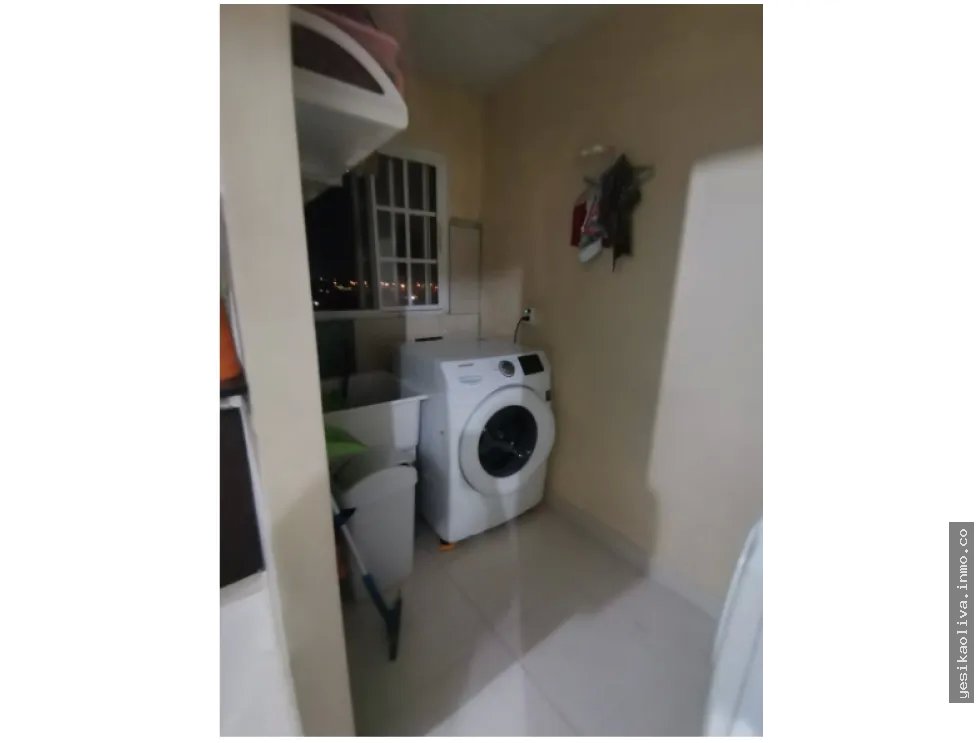 Venta de Apartamento Las Acacias/ Amoblado