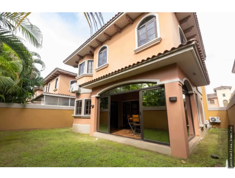 Venta de Residencia Costa Sur
