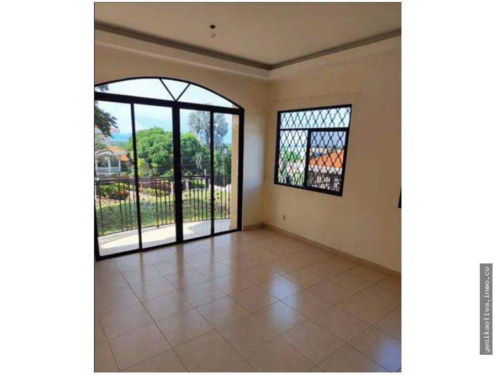 Sale of Residence Chitré