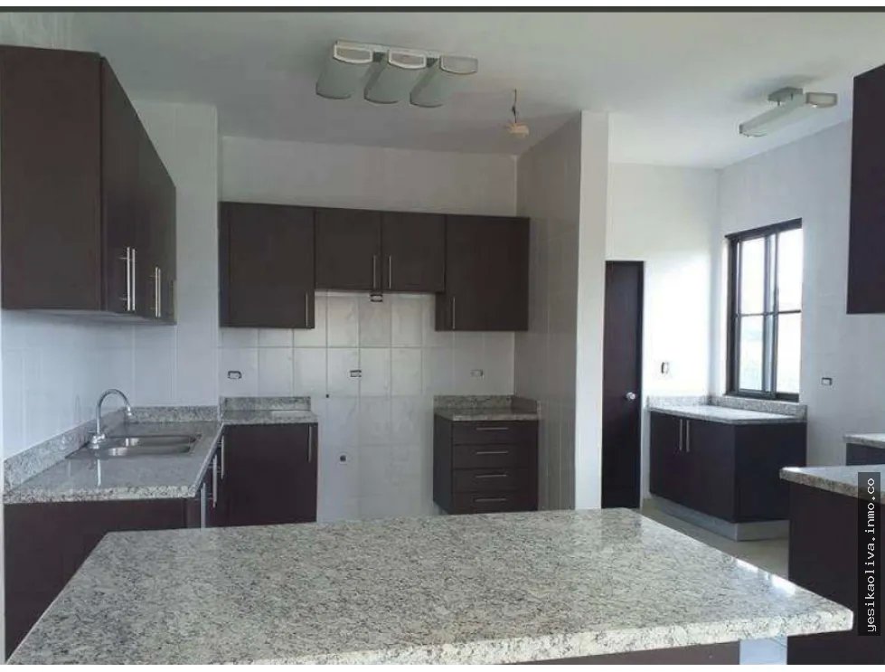 Residential Sale in San Carlos