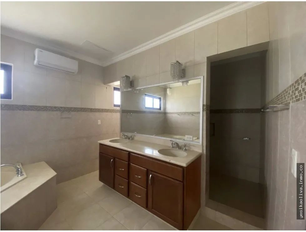 Residential Property for Sale in Costa Del Este