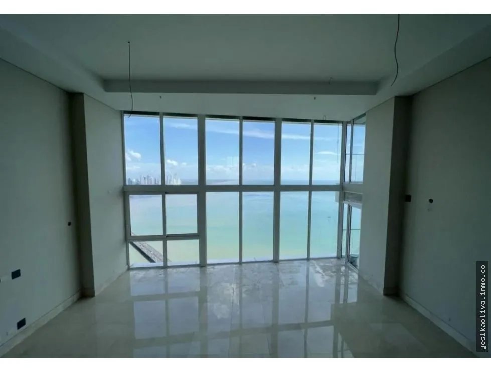 Sale of Apartment in Coco del Mar