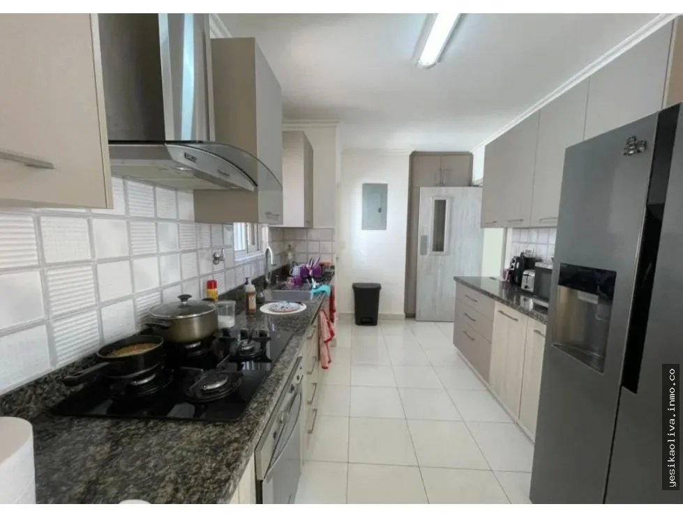 Sale of Residential Property in Versalles