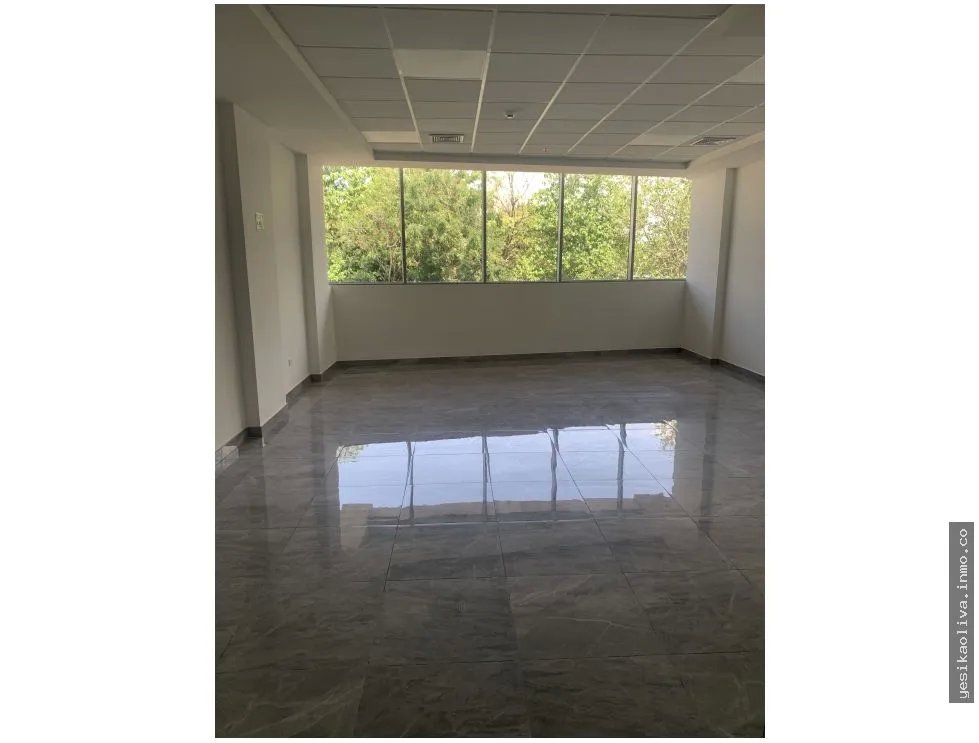 Commercial Space Rentals on Vía Israel