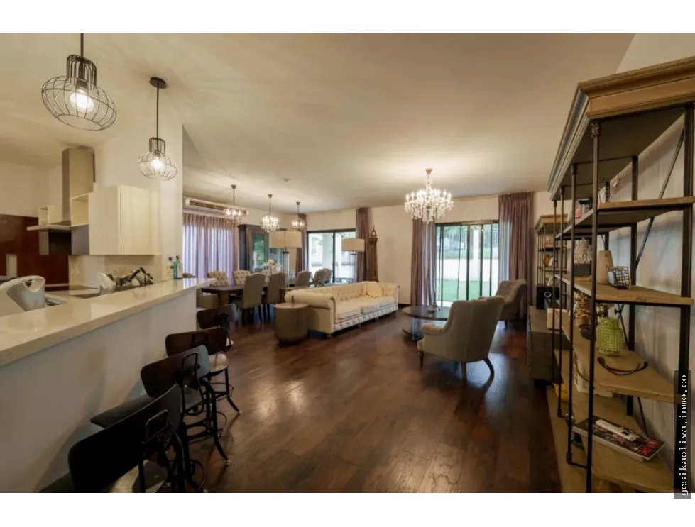 Venta de Residencia en Clayton
