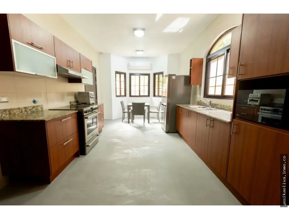 Venta de Residencia en Costa Sur