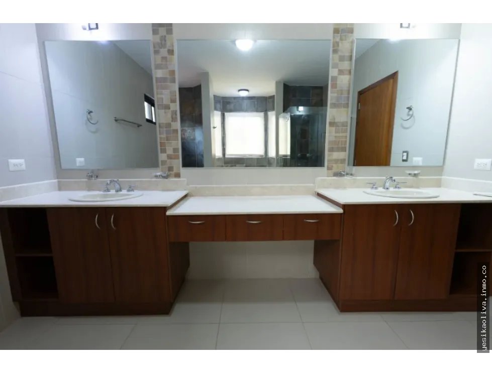 Venta de Residencia en Costa Sur