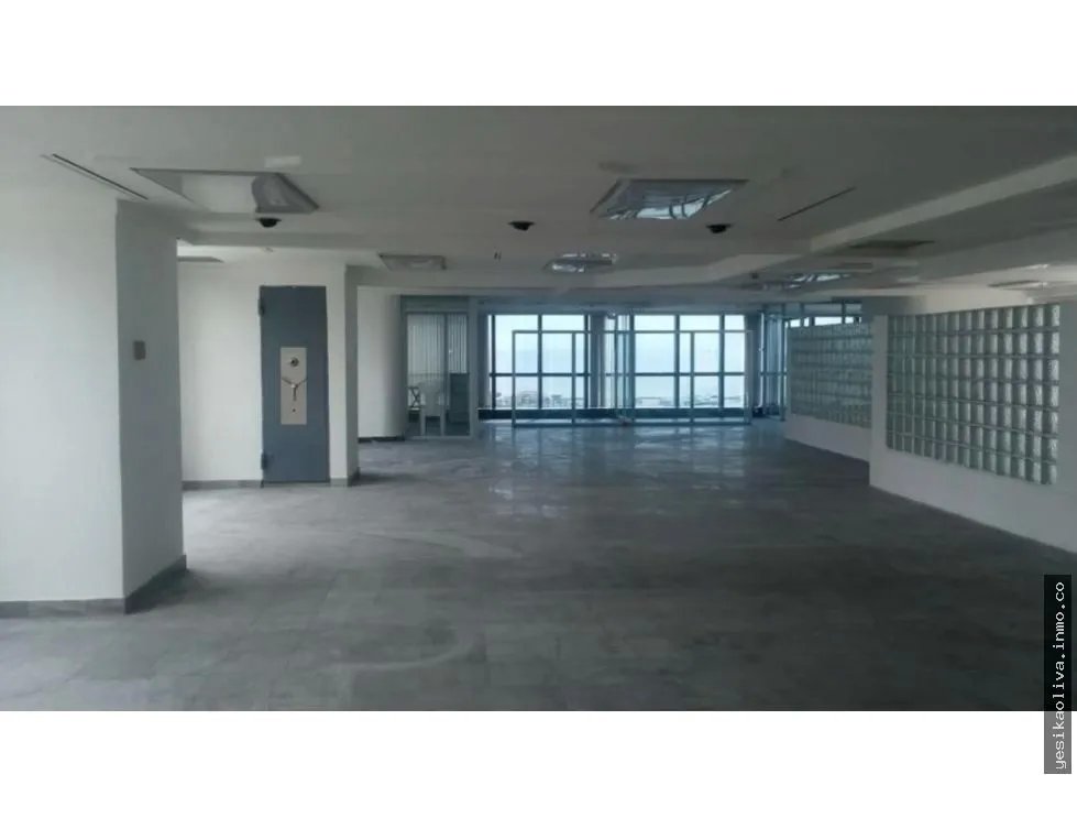 Alquiler de Oficina en Avenida Balboa, con vista al mar