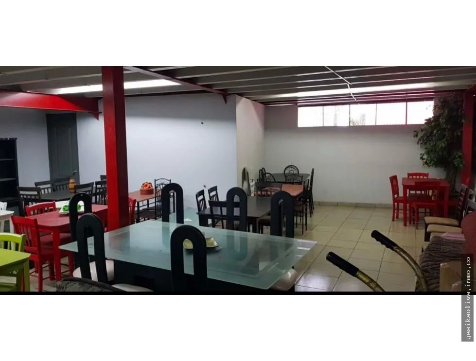 Venta de Edificio Comercial en Calidonia