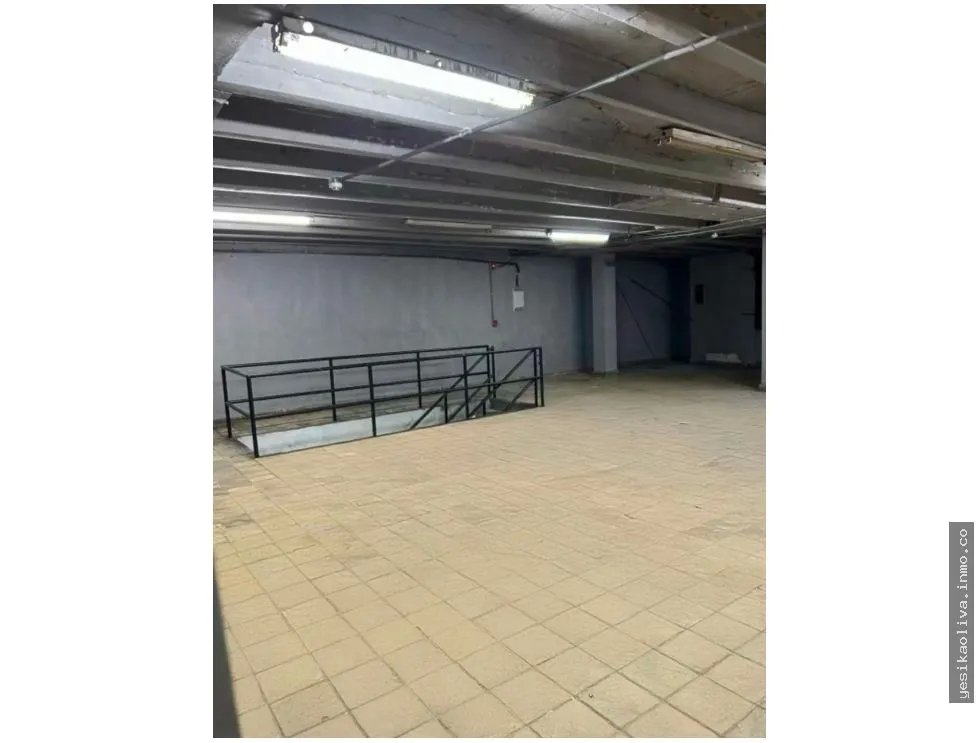 Industrial Warehouse Rental in Calidonia