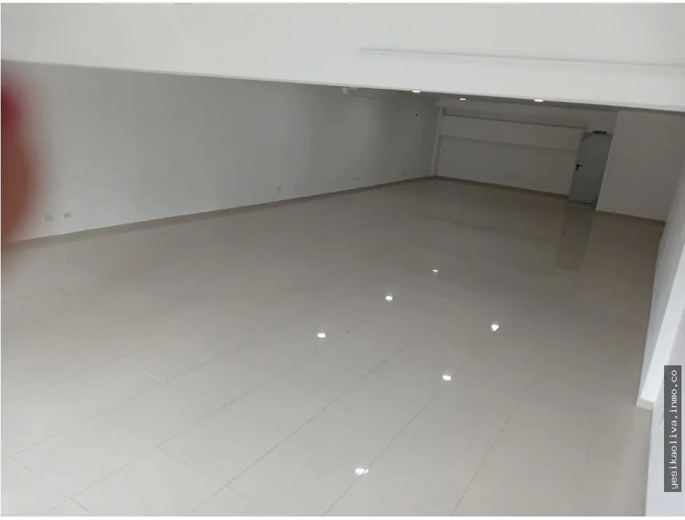 Alquiler de local comercial en Vía España - Planta Baja