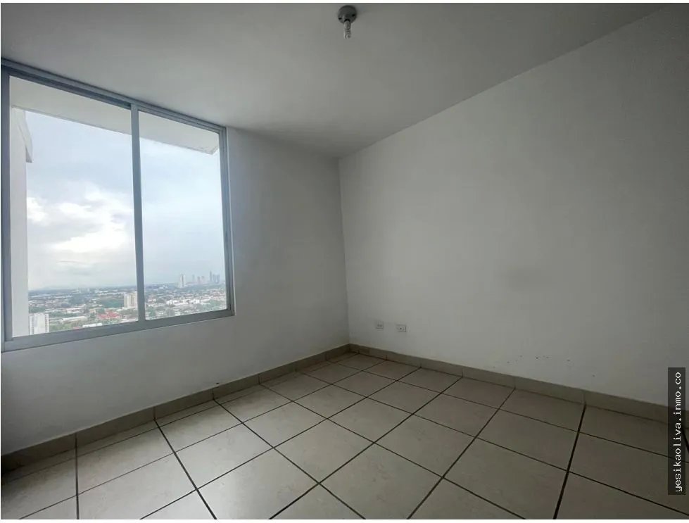 Venta de apartamento en Parque Lefevre