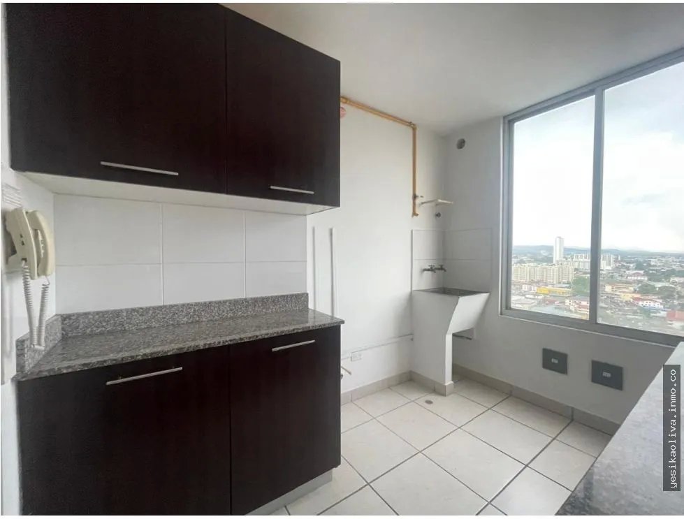 Venta de apartamento en Parque Lefevre