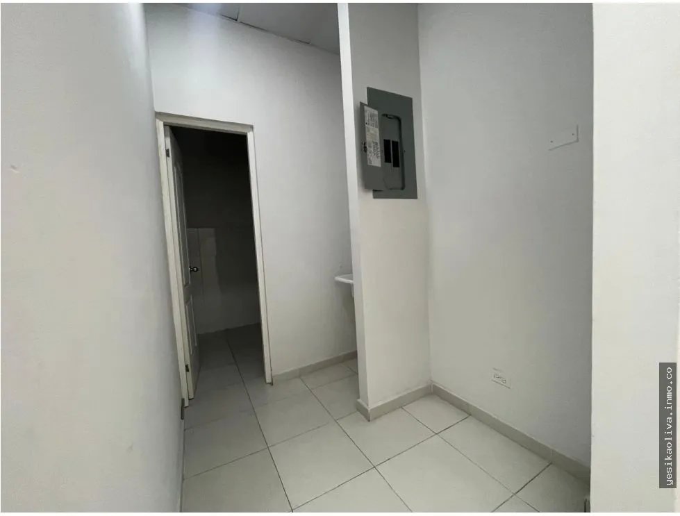 Venta de Plaza Comercial en Ernesto T. Lefevre
