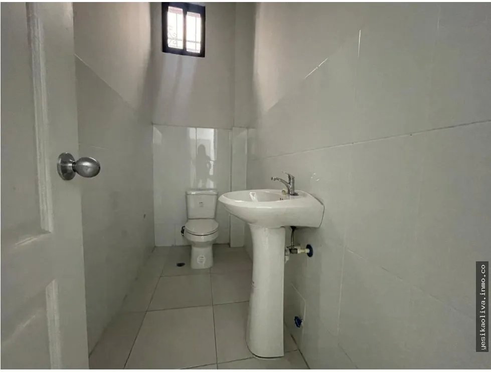Venta de Plaza Comercial en Ernesto T. Lefevre