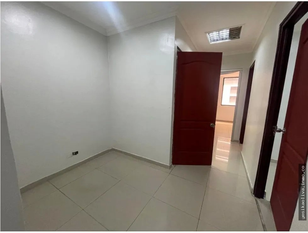 Venta de oficina en Avenida Balboa