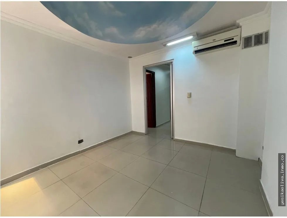 Venta de oficina en Avenida Balboa