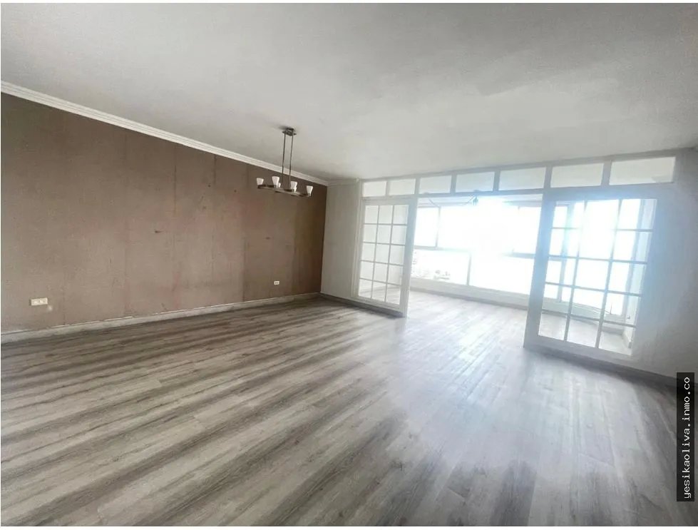 Apartment Sale on Avenida Balboa