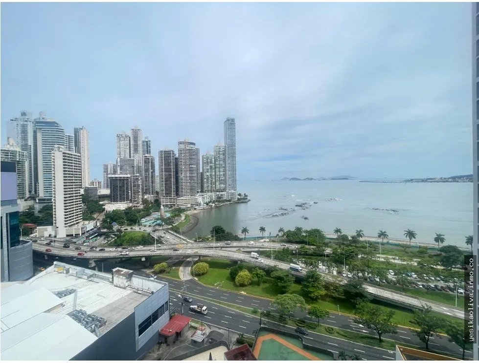 Venta de apartamento en Avenida Balboa