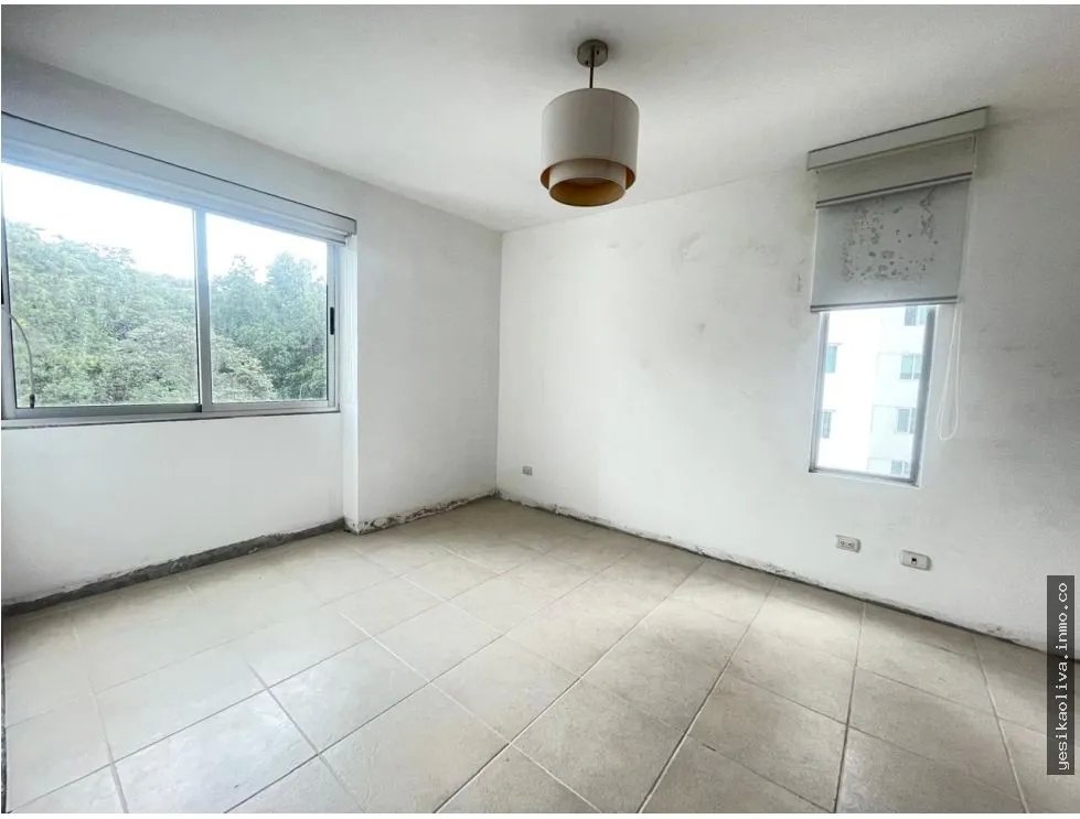 Apartment for Sale in Clayton