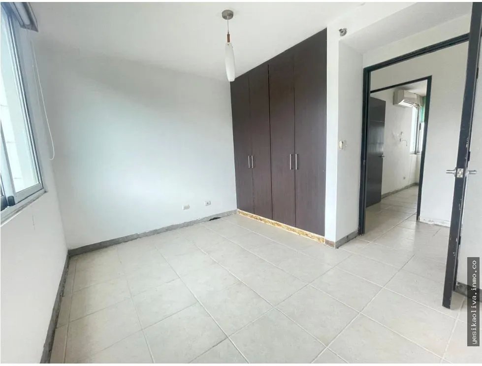 Apartment for Sale in Clayton
