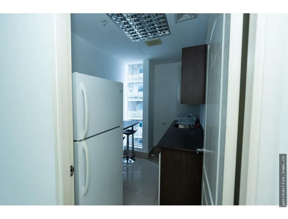 Office Rental on Avenida Balboa