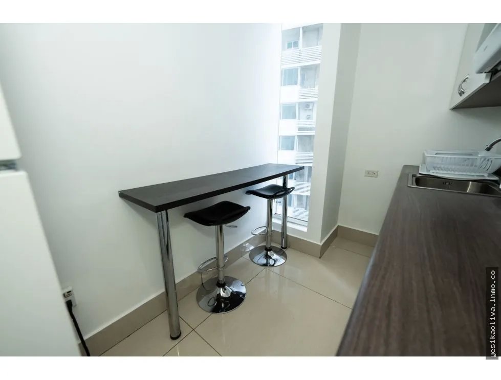 Office Rental on Avenida Balboa