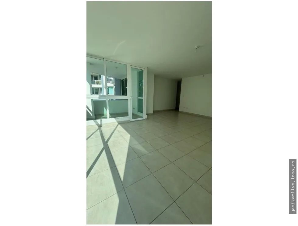 Apartment Sale in Edison Park