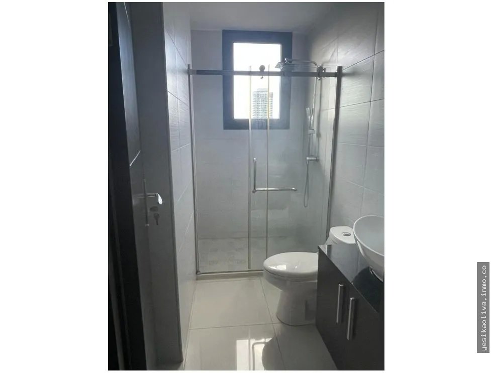 Alquiler de apartamento con línea blanca en El Cangrejo