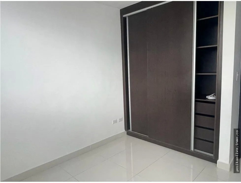 Alquiler de apartamento con línea blanca en El Cangrejo
