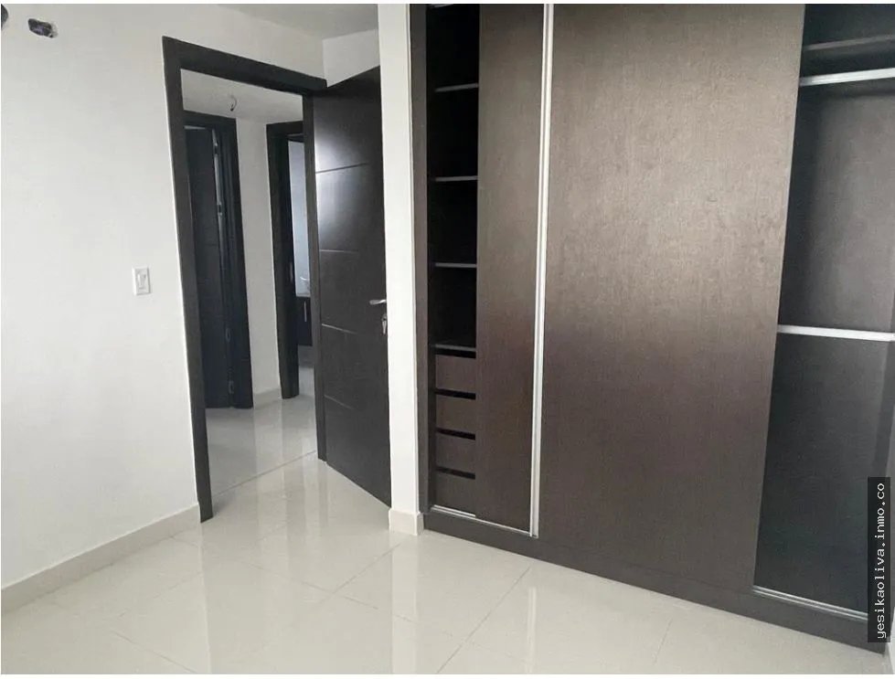 Alquiler de apartamento con línea blanca en El Cangrejo
