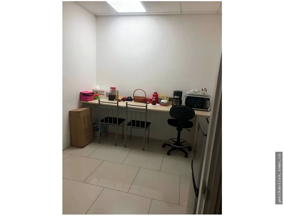 ALQUILER DE LOCAL COMERCIAL, EL CANGREJO, VÍA PRINCIPAL